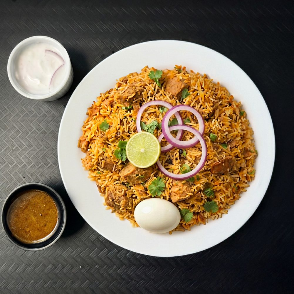 Bombay Boneless Chicken Dum Biryani.